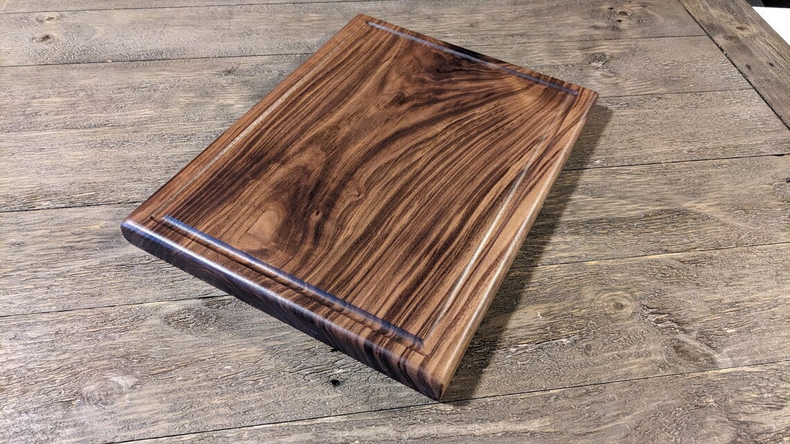 End-Grain Charcuterie Boards – A Statement of Craftsmanship and Quality