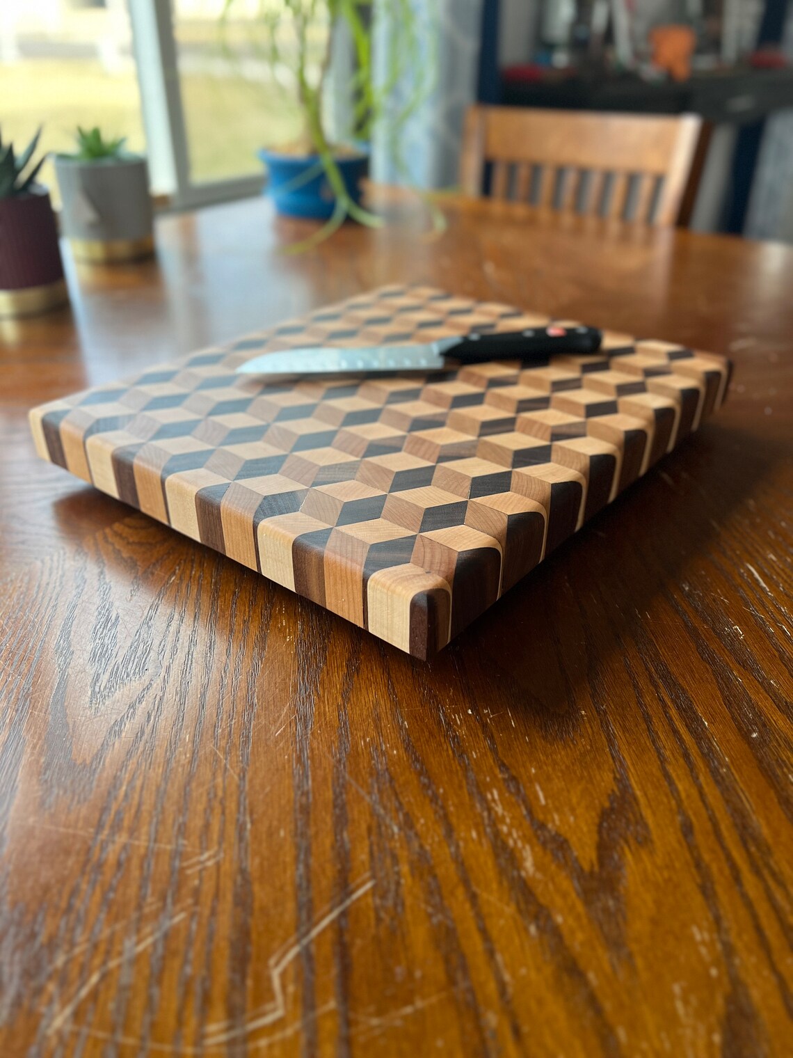 End-Grain Charcuterie Boards – A Statement of Craftsmanship and Quality