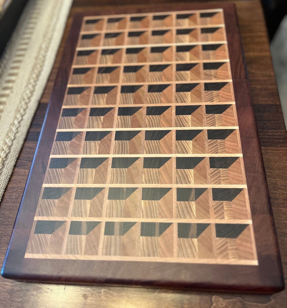 End-Grain Charcuterie Boards – A Statement of Craftsmanship and Quality