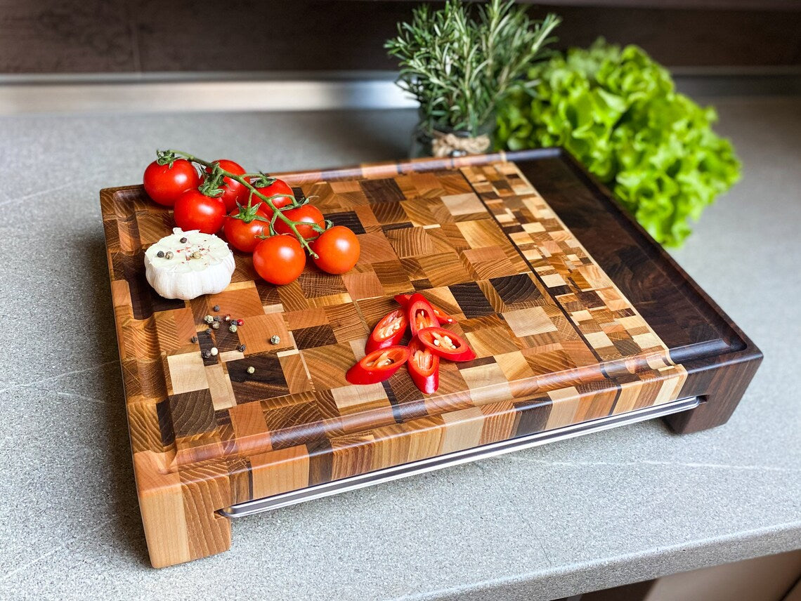 End-Grain Charcuterie Boards – A Statement of Craftsmanship and Quality