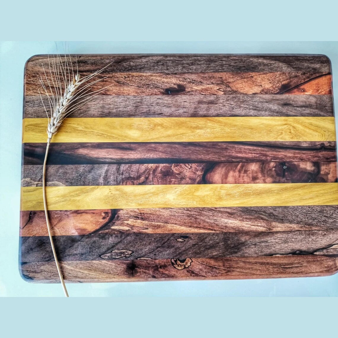 End-Grain Charcuterie Boards – A Statement of Craftsmanship and Quality