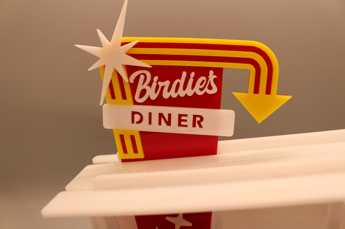 Vintage 1950s diner bird feeder