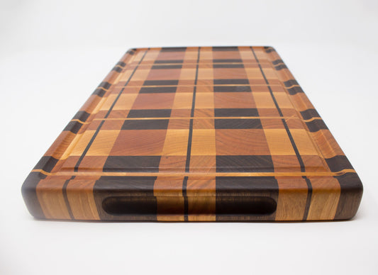 End-Grain Charcuterie Boards – A Statement of Craftsmanship and Quality